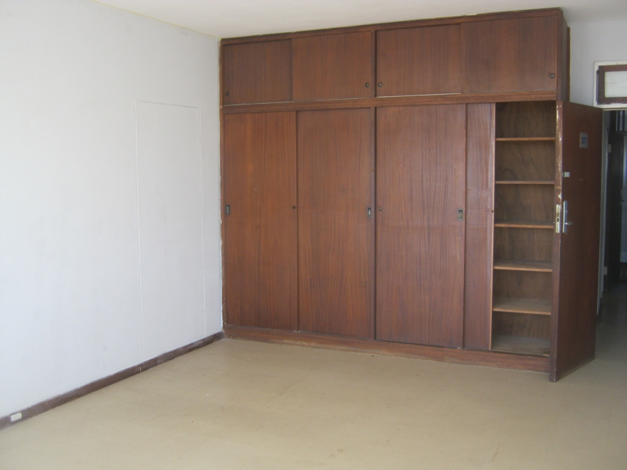 To Let 1 Bedroom Property for Rent in Strand Central Western Cape